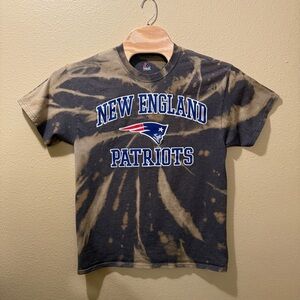 Men’s Large NFL New England Patriots Upcycled Bleached Tie Dye Shirt
